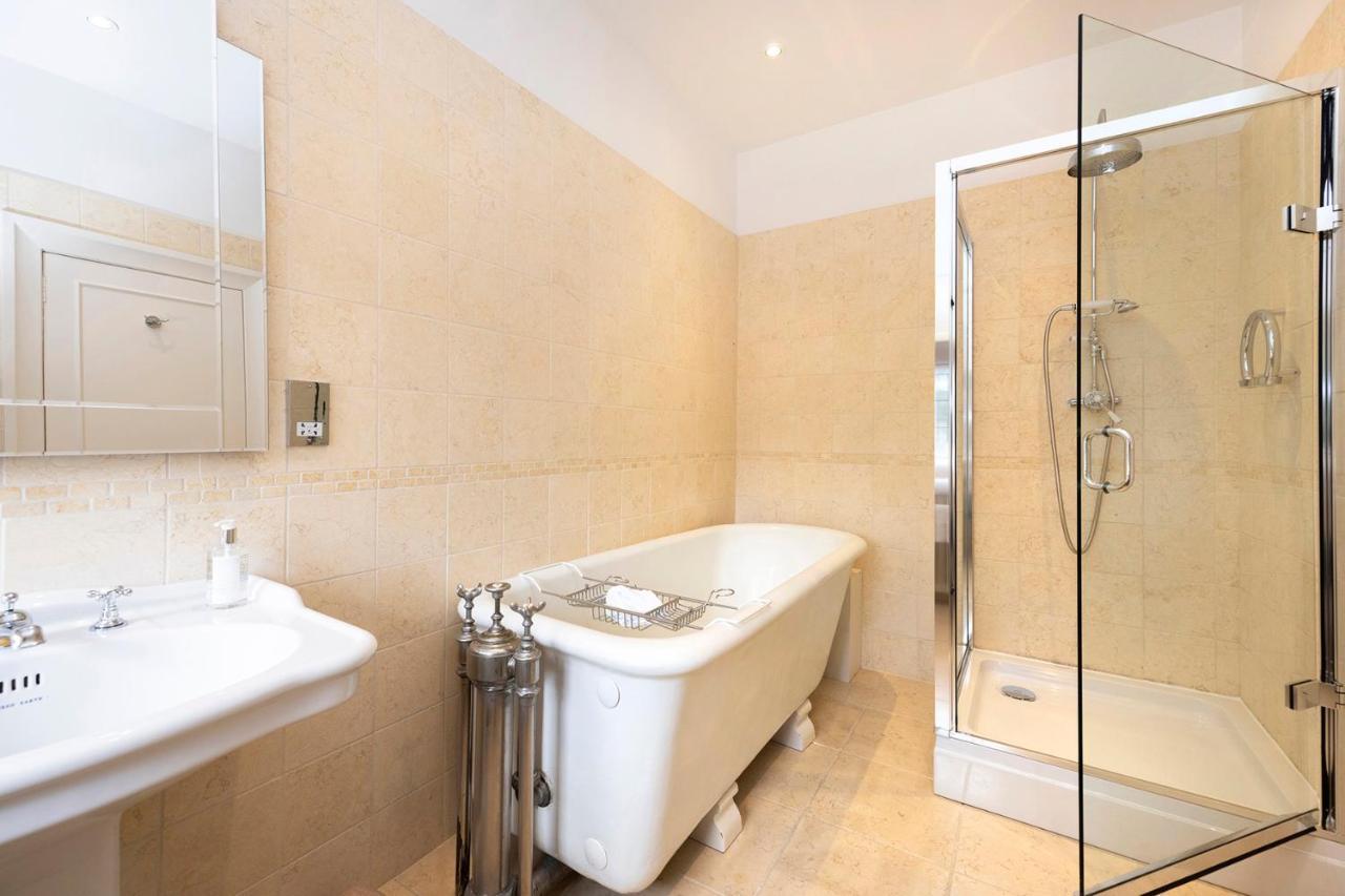Walkerburn Windlestraw B&B 외부 사진